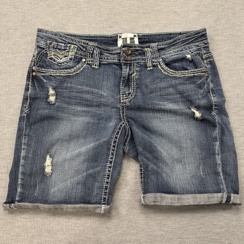 Trademark H Short N Sweet Denim Distressed Bermuda Shorts Size 16 Thick Stitch